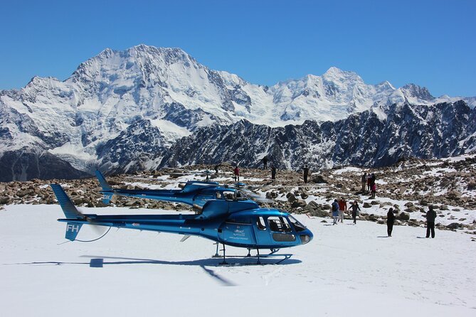 Private Flight: 3 Glaciers with Snow Landing - 45mins - Key points at a glance