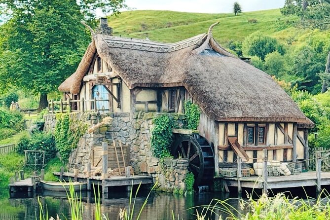 Private Hobbiton Movie Set and Rotorua Day Trip from Auckland - The long-day tradeoff