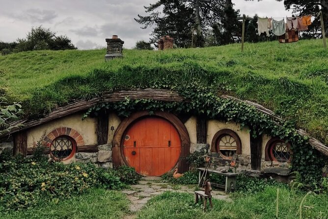 Private Hobbiton Movie Set and Rotorua Day Trip from Auckland - The road from Auckland to the Waikato