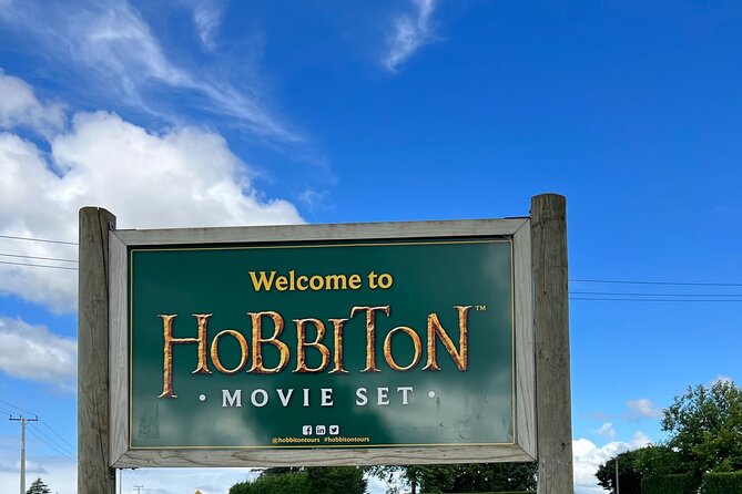 Private Round Trip Transport To Hobbiton From Auckland - Time for the café and shop