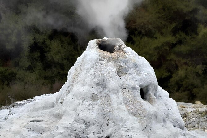Private Tour WaiOtapu & Huka Falls & Blue springs from Auckland - Who will enjoy this demanding schedule