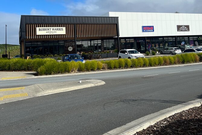 Private Transfer From Auckland Airport To Hamilton - Finding your driver inside arrivals