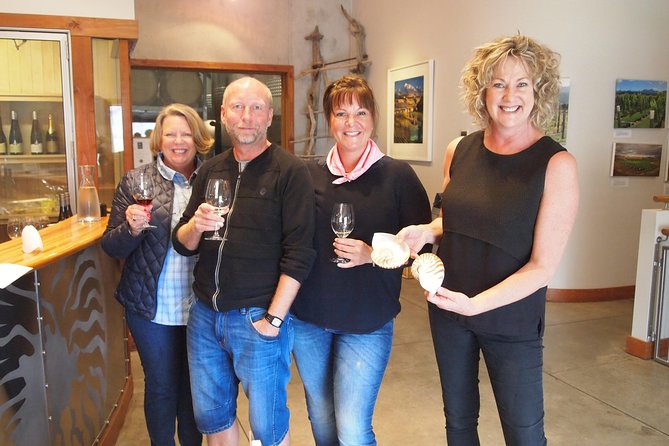 Private Wine Gourmet and Scenic Delights Tour from Picton - The 45-minute Marlborough Sounds drive