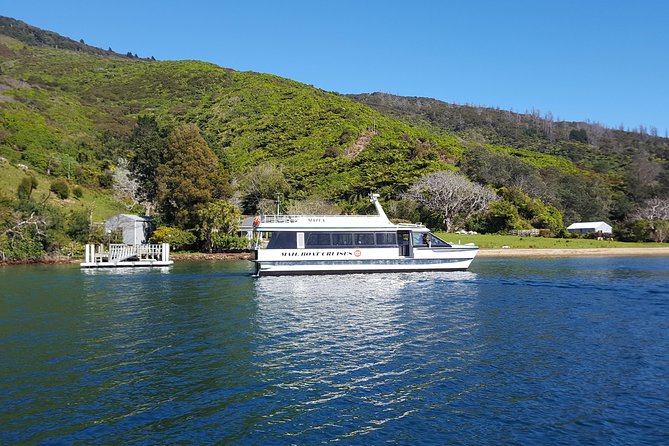 Queen Charlotte Sound Mail Boat Cruise - The mail stops are the heart of the cruise