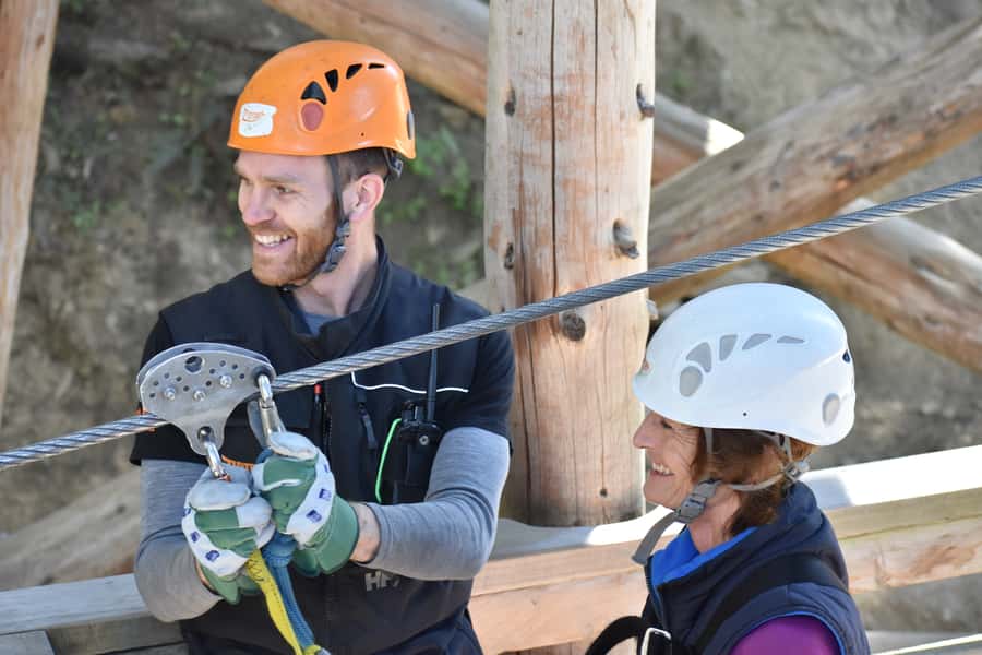 Queenstown: 3-Hour Zipline Adventure with 6-Lines - The 20-minute walk before the final line