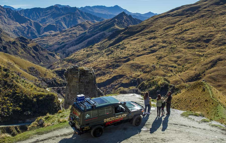Queenstown: 4WD Lord Of the Rings Tour Half-Day Tour - Arrowtown and the loss of the One Ring