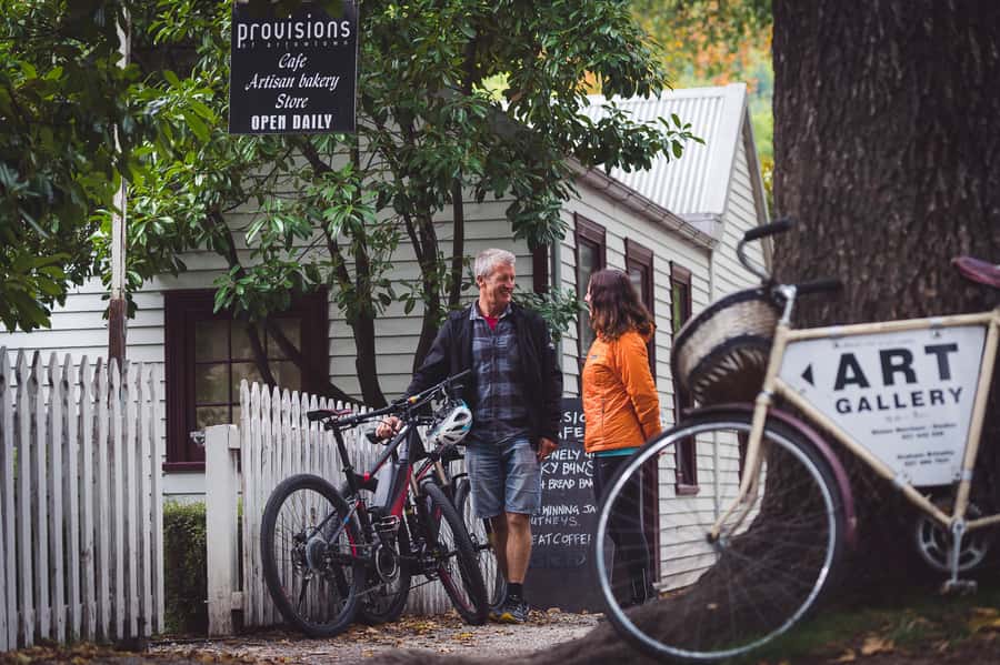 Queenstown: Arrowtown To Queenstown Biking Adventure - Following the Arrow River downstream