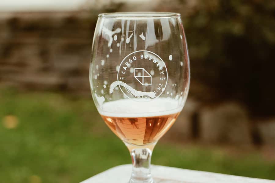 Queenstown: Craft Beer Brewery Tour with Lunch - The final Queenstown stop brings the afternoon back to town