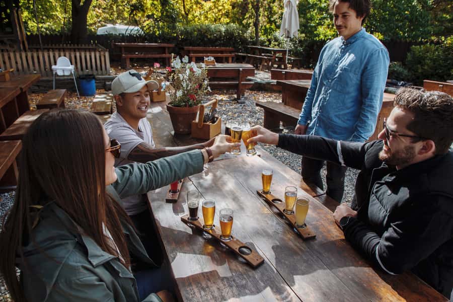 Queenstown: Craft Beer Brewery Tour with Lunch - Pickup makes the drinking easier