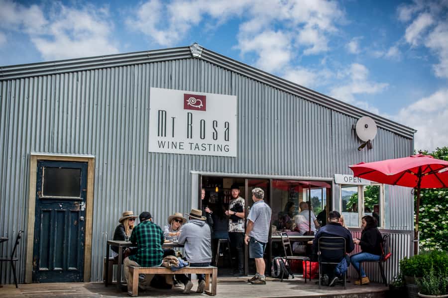 Queenstown & Gibbston Valley: Hop-On Hop-Off Wine Tours - Arrowtown brings history and a good lunch option