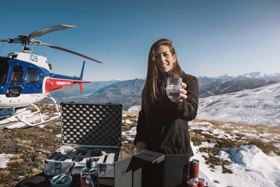 Queenstown: Helicopter Flight and Gin Tasting Tour - Why this six-hour Queenstown tour is different