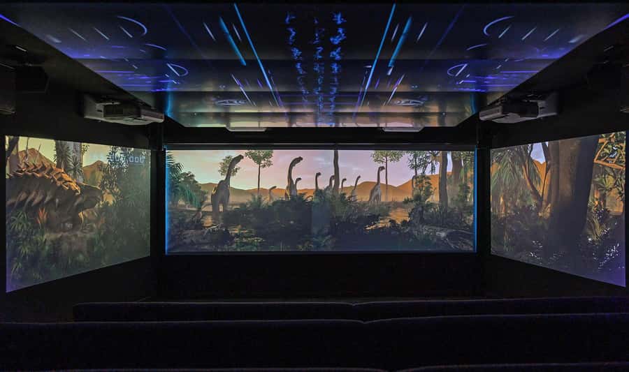 Queenstown: Hidden Underwater Theatre Experience - Queenstown’s only underwater theatre