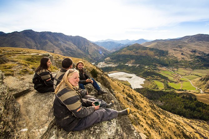Queenstown Hill Quad Bike Tour - Riding a 400cc 4WD quad over Queenstown Hill