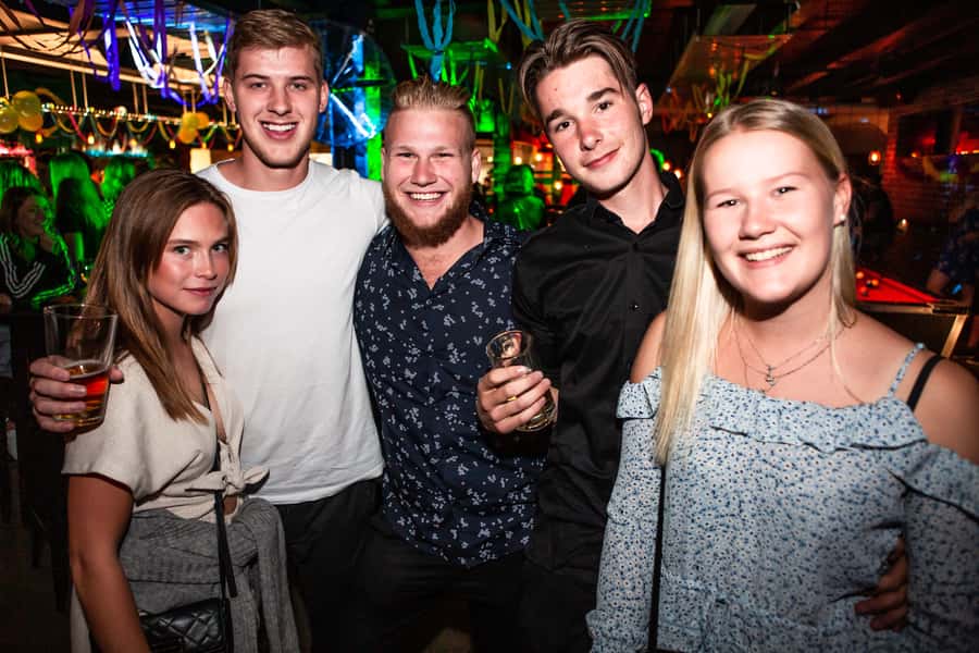 Queenstown: Ice Bar Crawl - Five bars, with less guesswork