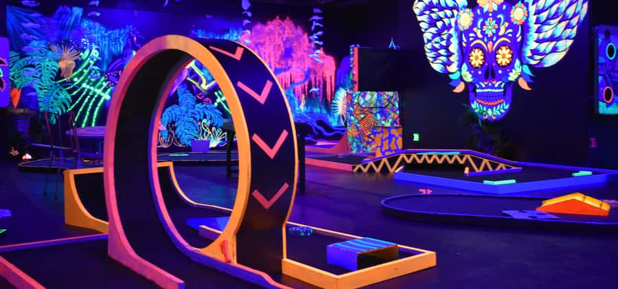 Queenstown: Indoor Putt 'n' Glow Mini Golf - Nine Holes Under UV Light