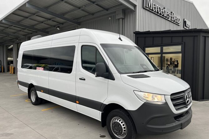 Queenstown International Airport To and From City Center Transfer - Meeting your driver inside the arrivals hall