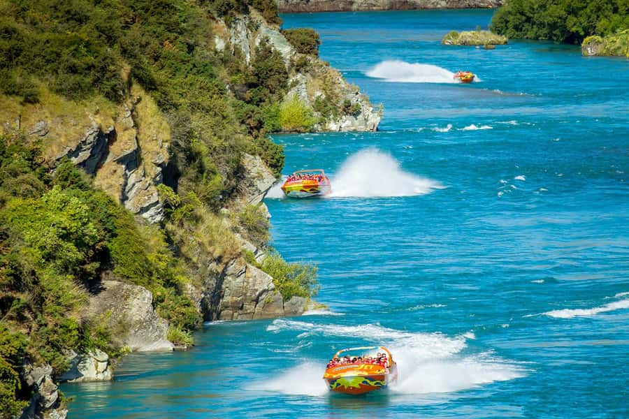 Queenstown: Jet Boat Adventure with Thunder Jet - The 360-degree spin is the main event