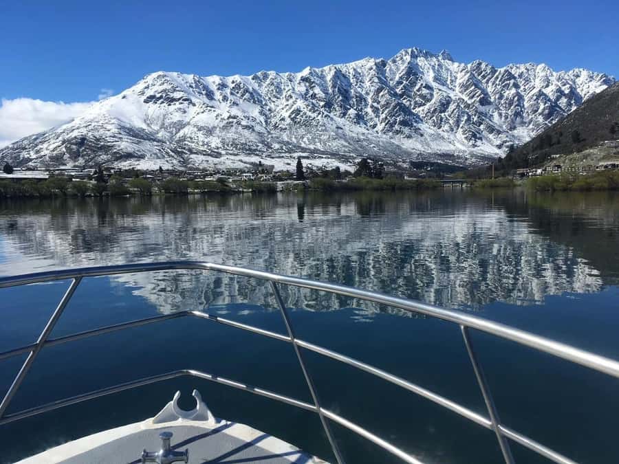 Queenstown: Lake Wakatipu Scenic Cruise - Leaving Queenstown’s main jetty