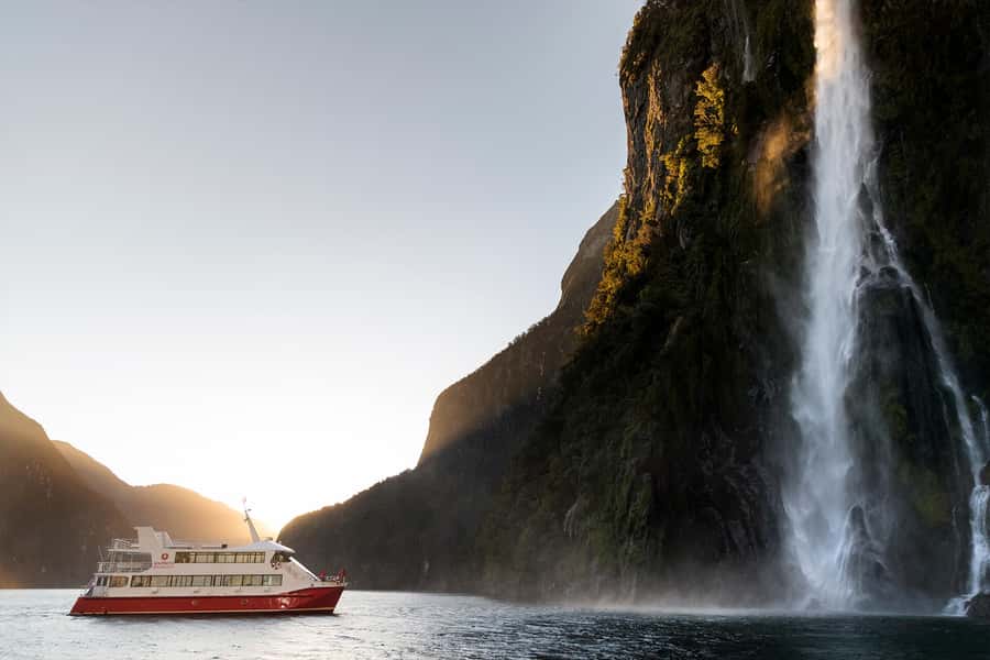 Queenstown: Milford Sound Cruise & Helicopter Alpine Tour - Why seeing Milford Sound by helicopter changes the trip