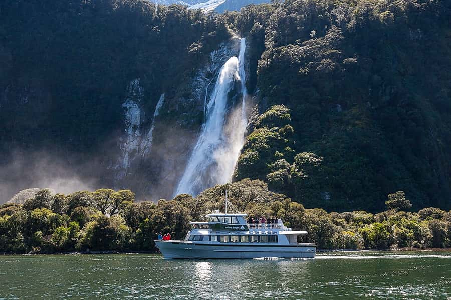Queenstown: Milford Sound Cruise with Helicopter Transfer - Pickup in Queenstown and the safety briefing