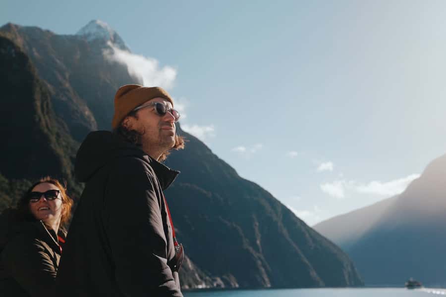 Queenstown: Milford Sound Flight and Cruise - What to bring and who should book