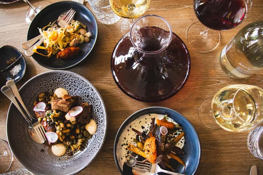 Queenstown: Premium Full-Day Central Otago Wine Tasting Tour - Key points to know before booking