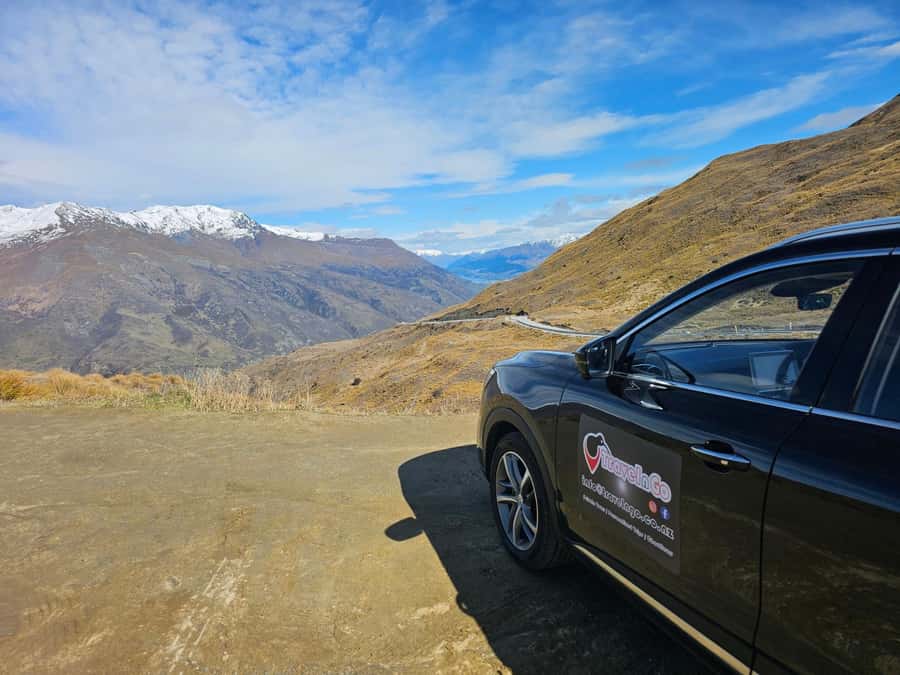 Queenstown: Private Day Trip to Wanaka, Arrowtown & More - Over the Crown Range toward Cardrona