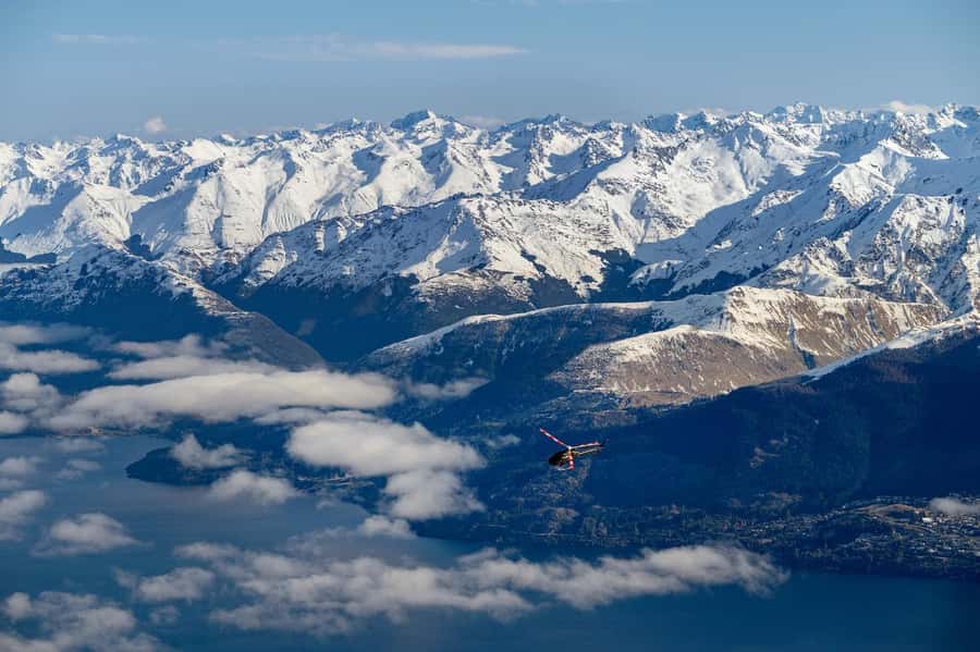 Queenstown: Remarakbles Helicopter Tour with Alpine Landing - Who should book this Queenstown flight?