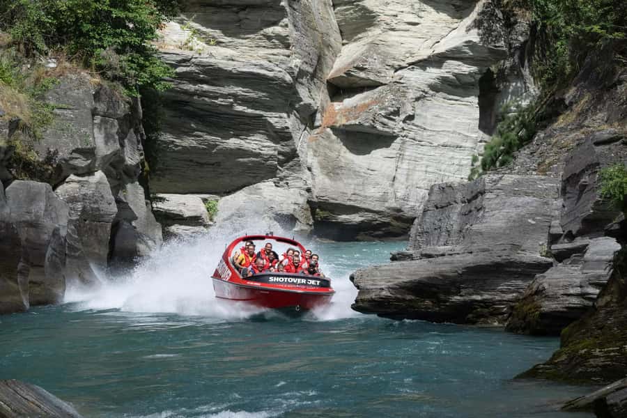 Queenstown: Shotover River Extreme Jet Boat Experience - Key points to know before booking