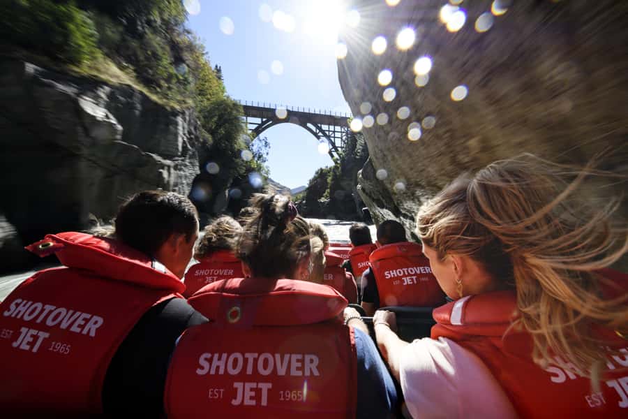 Queenstown: Shotover River Extreme Jet Boat Experience - Seating, comfort, and how wet you get