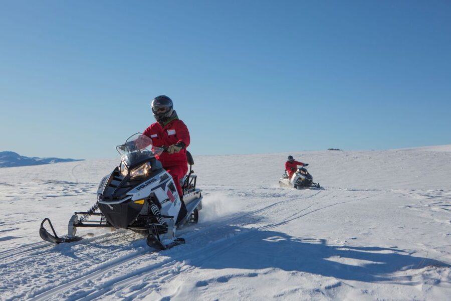 Queenstown: Snowmobiling Experience with Helicopter Flight - Who should choose this experience?