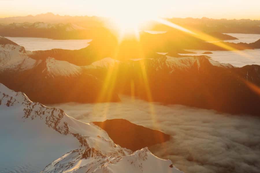 Queenstown: Sunrise Glacier Scenic Flight - What the first light adds to a Queenstown scenic flight