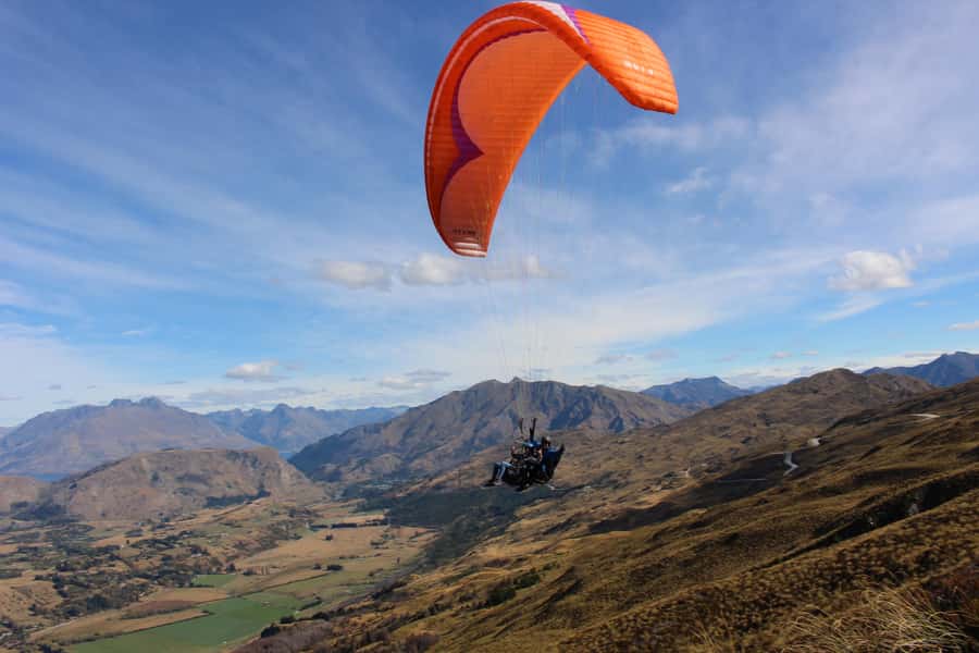 Queenstown: Tandem Paragliding Experience - The shuttle ride to the mountain