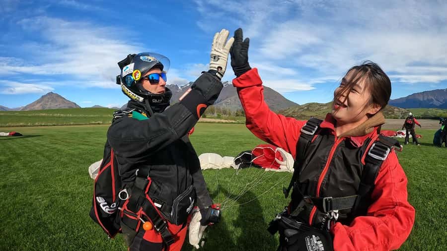 Queenstown: Tandem Skydive Experience - Should you book the Queenstown tandem skydive?
