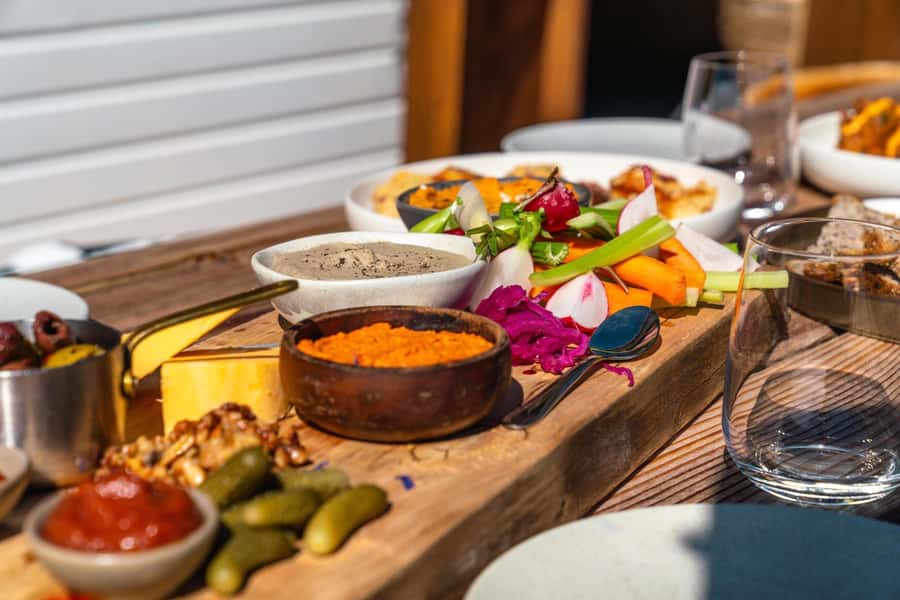 Queenstown: Walter Peak Garden to Table Experience - The return cruise to Queenstown
