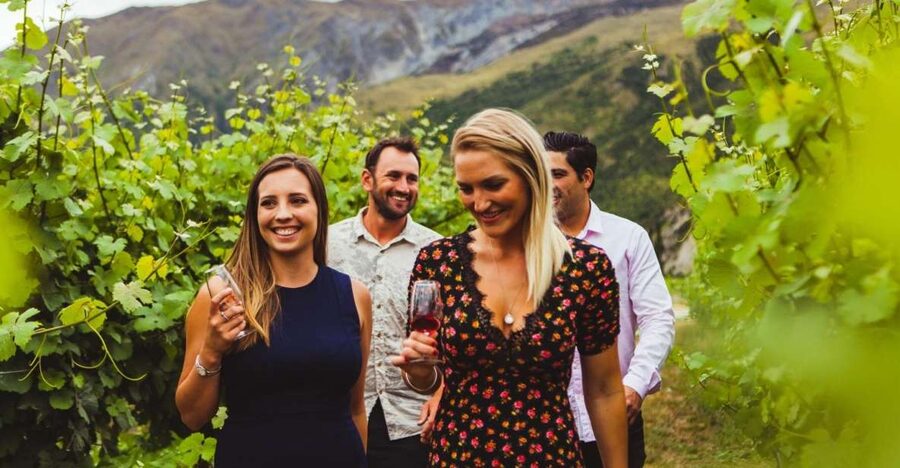 Queenstown: Wine Tasting Tour - The strongest part of the tour: the guides