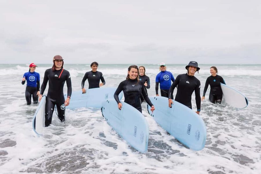 Raglan: 2 Day Surf Lesson Package - What happens on the first two-hour lesson
