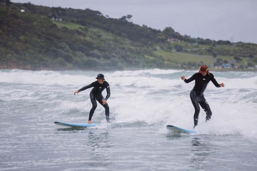 Raglan: 2 Day Surf Lesson Package - Meeting the red truck at Ngarunui Beach