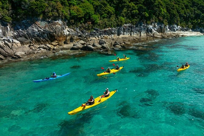 Remote Marine Reserve - Guided Kayaking - New Zealand - From Marahau to the park by water taxi