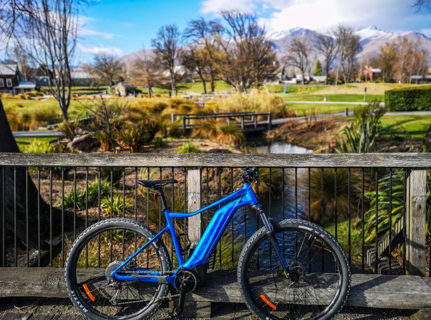 Ride to Riches: Arrowtown to Queenstown with Shuttle - Choosing between a pedal bike and a Giant e-bike