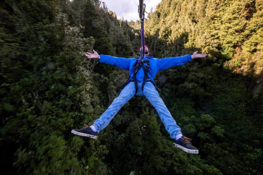 Rotorua: 6 Ziplines, 400m Tandem, Cliff Walk & Swing Bridges - Timing, transport, and what the day feels like