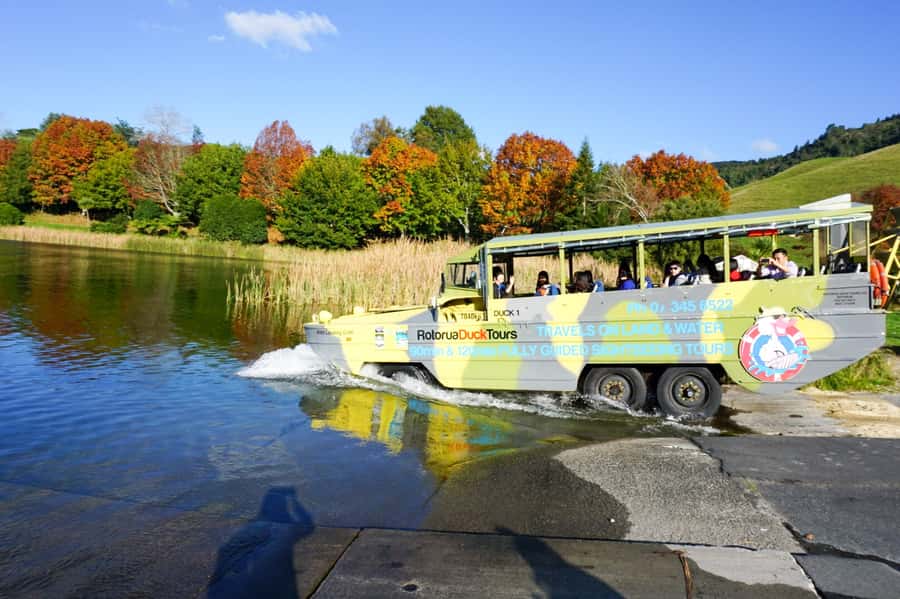Rotorua City and Lakes Duck Tour - The guide can make or break the 90 minutes