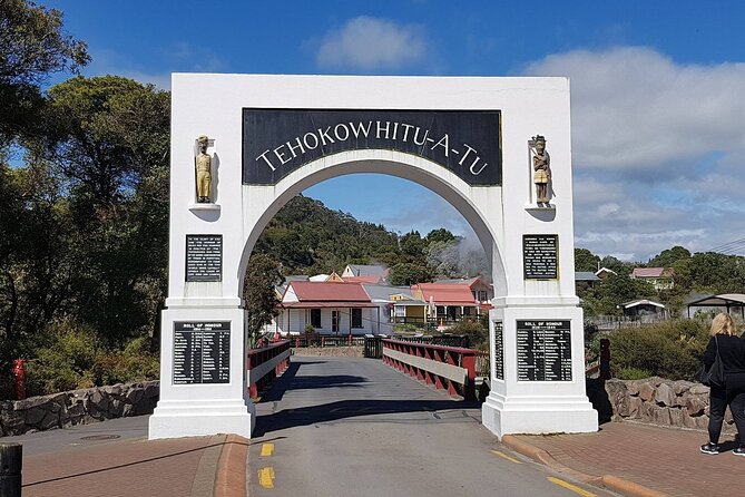 Rotorua Geothermal Living Maori Village Tour Whakarewarewa 6.5hours Tour - The Māori concert and haka