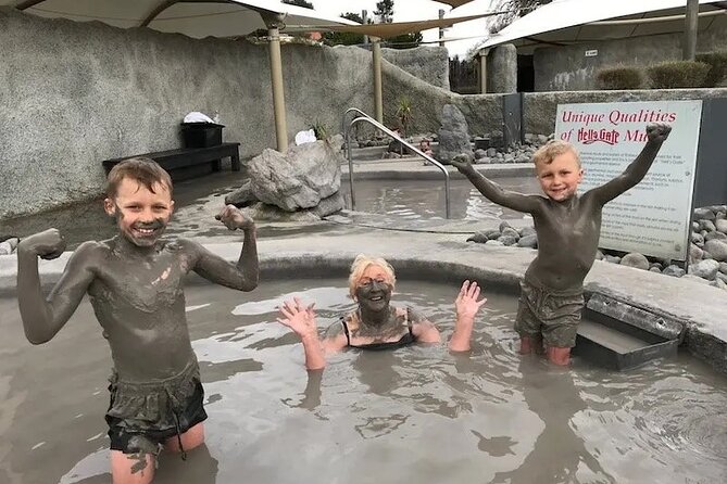 ROTORUA - Hell's Gate Geothermal Park & Mud Spa Day Trip - Local drivers can make or break the transfer