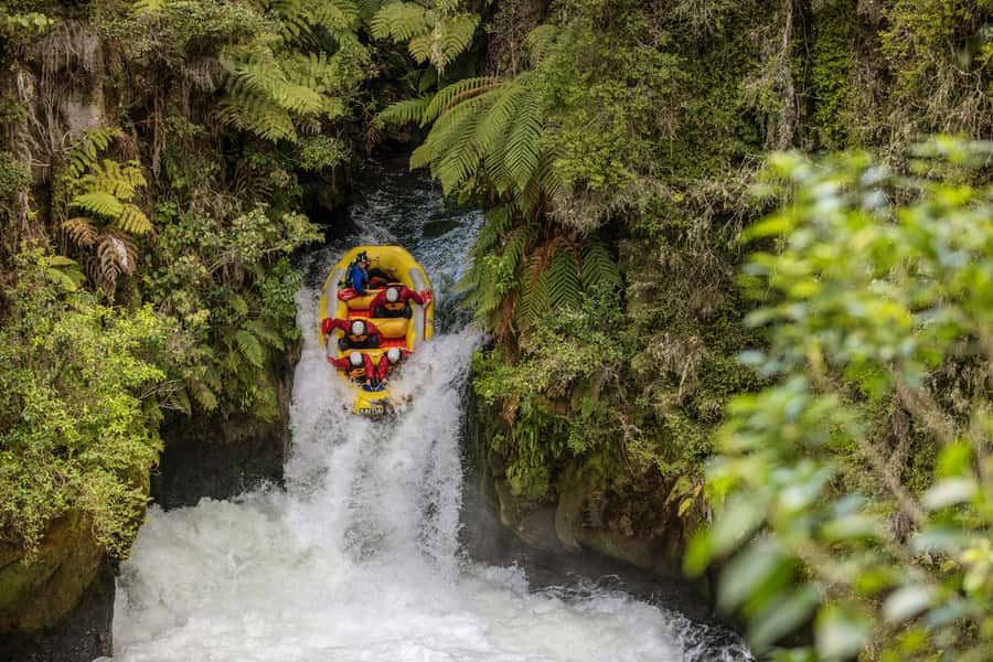 Rotorua: Kaituna Rafting & Mt. Tarawera Guided Hike Combo - Māori culture and kaitiakitanga