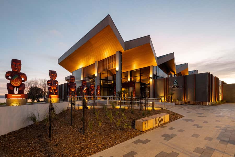 Rotorua: Lakefront Hot Springs & Spa - Luxury Māori Wellness - Starting at the Mauri Stone