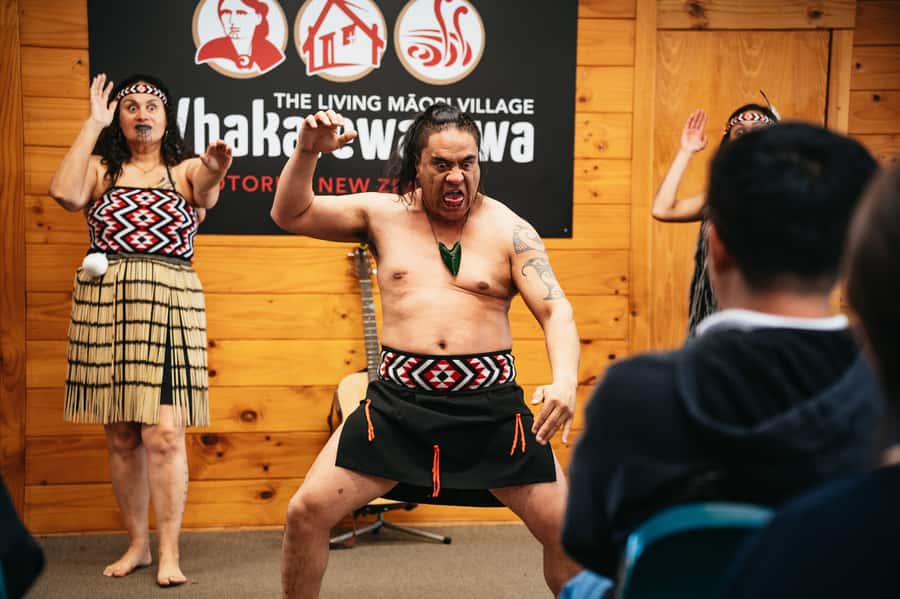 Rotorua: Māori Cultural Performance with Dancing - Key points at a glance