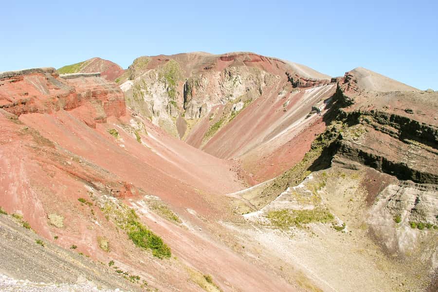 Rotorua: Mount Tarawera Volcanic Crater Half-Day Guided Walk - The scree run into the volcanic basin
