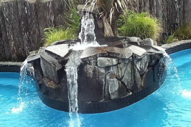 Rotorua Private tour with Hotspring - The one-and-a-half-hour walk at Blue Lake