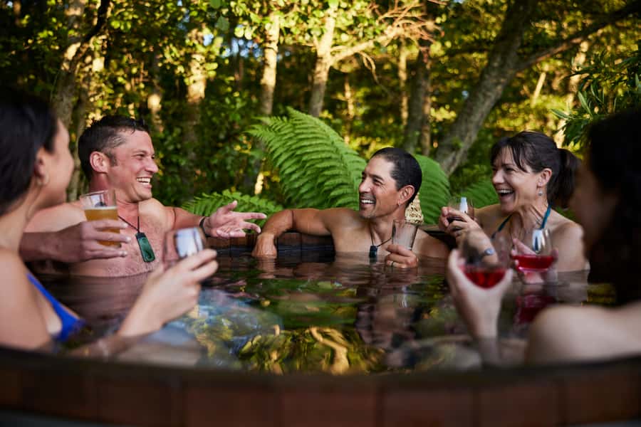 Rotorua: Secret Spot Hot Tubs - Changing rooms, lockers, and the walk to your tub